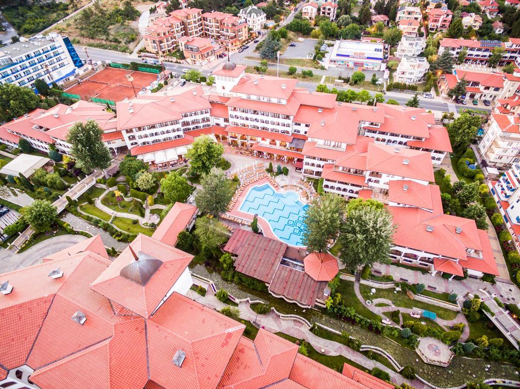 Helena Park Hotell Slântsjev Brjag Eksteriør bilde